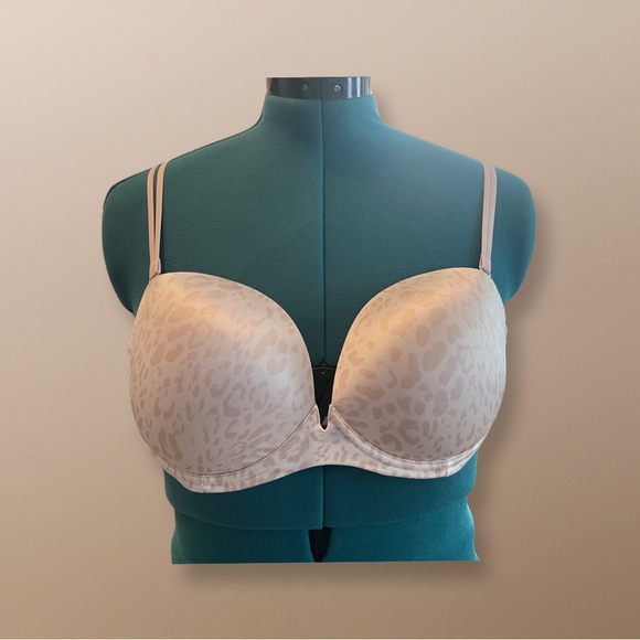 Victoria Secret tan, leopard-like pattern bra, multi strap options - Picture 2 of 5